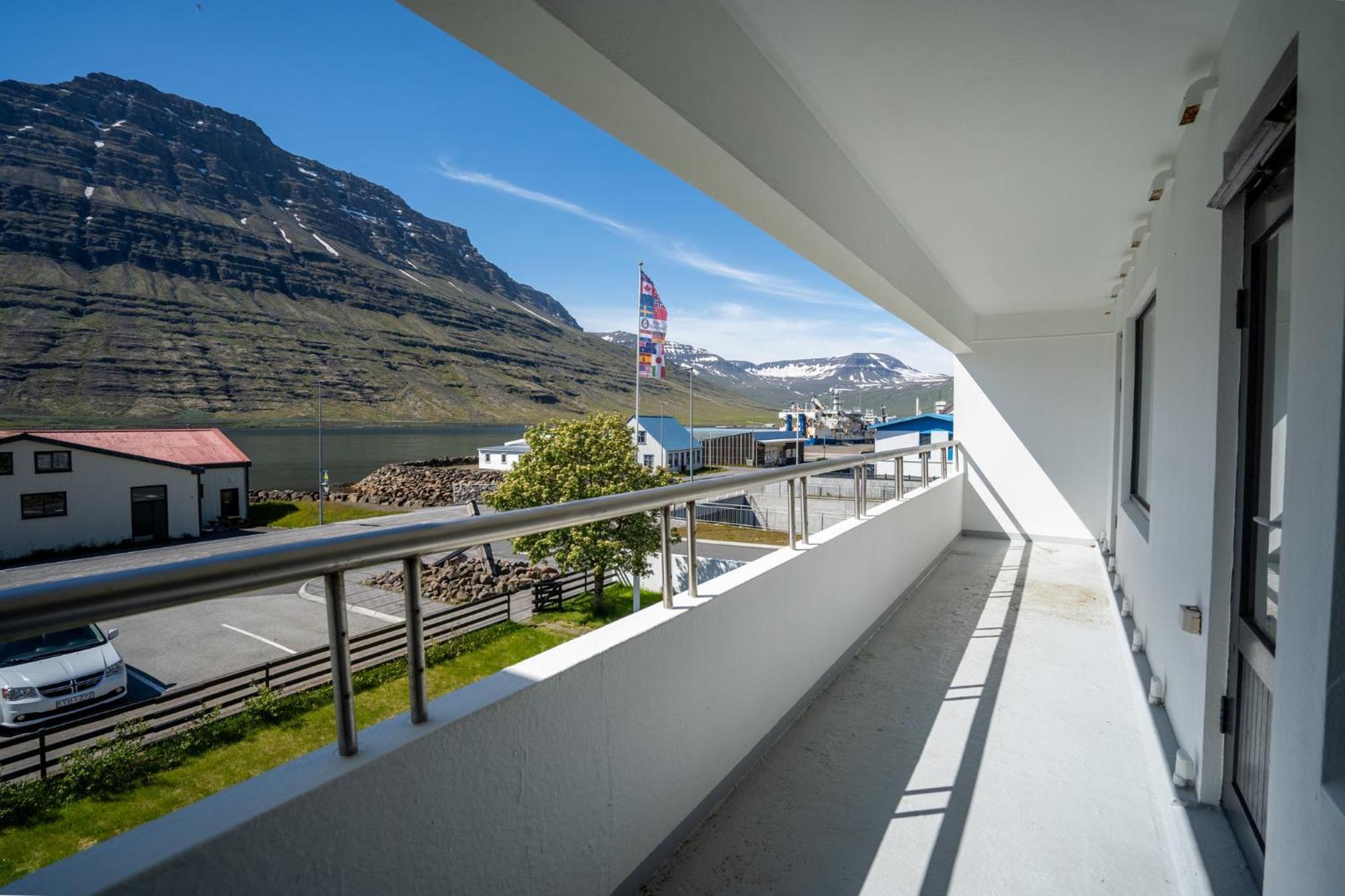 Hotel Eskifjoerthur Экстерьер фото