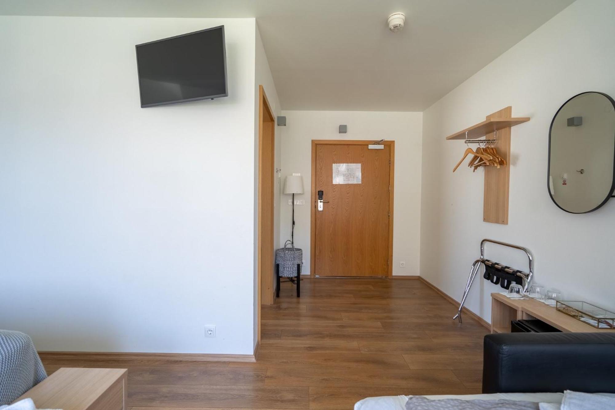 Hotel Eskifjoerthur Экстерьер фото