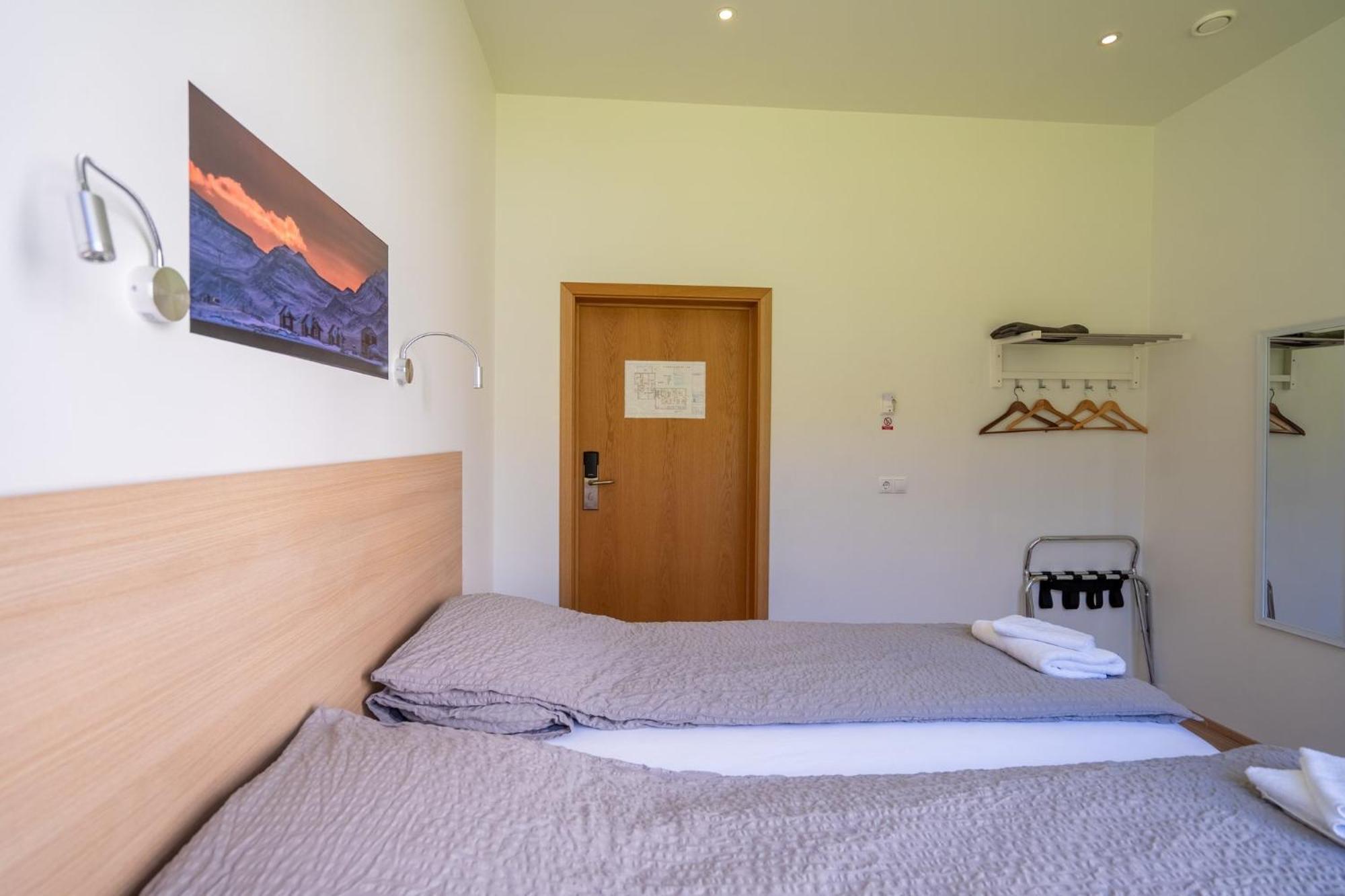 Hotel Eskifjoerthur Экстерьер фото