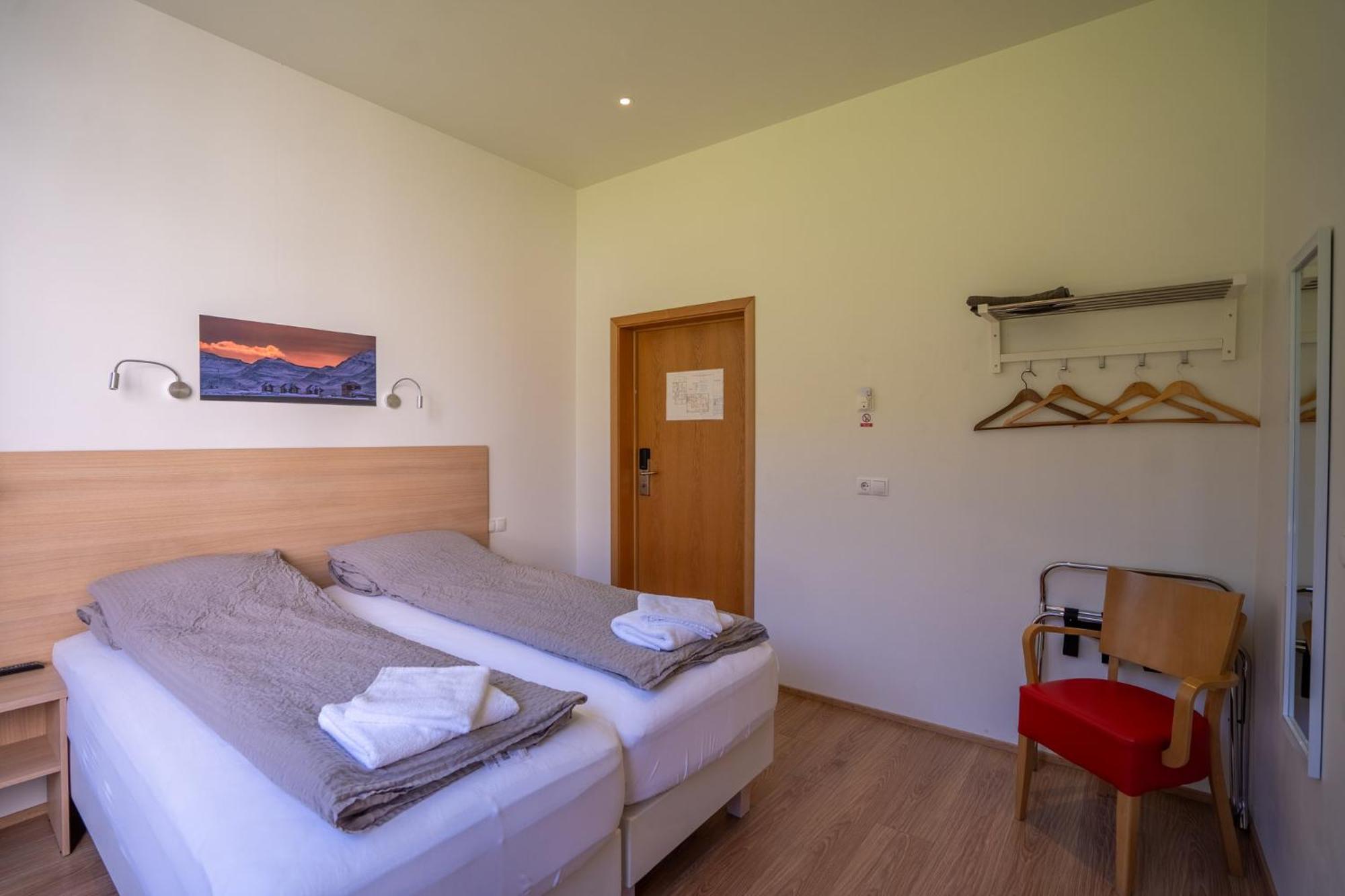 Hotel Eskifjoerthur Экстерьер фото