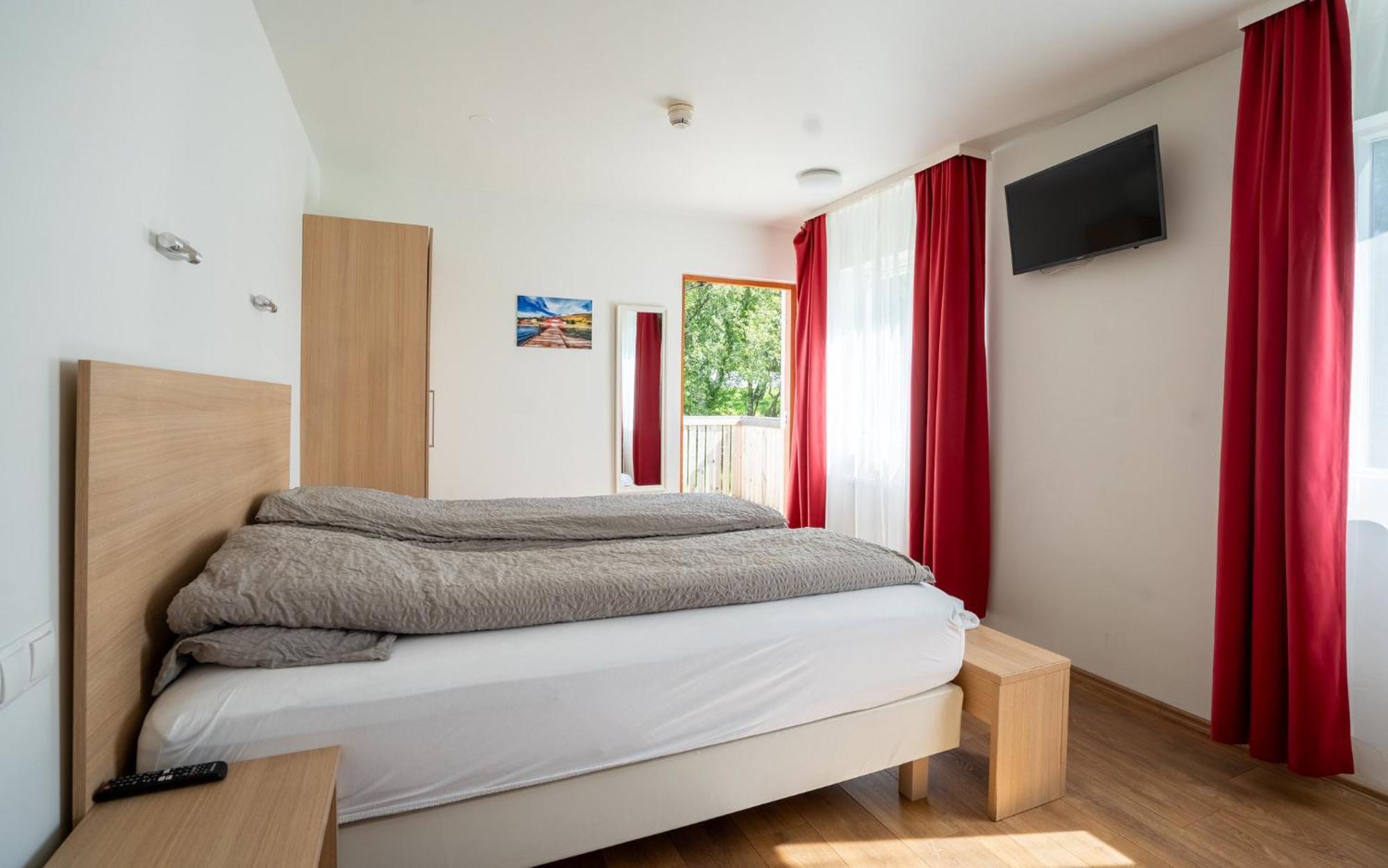 Hotel Eskifjoerthur Экстерьер фото