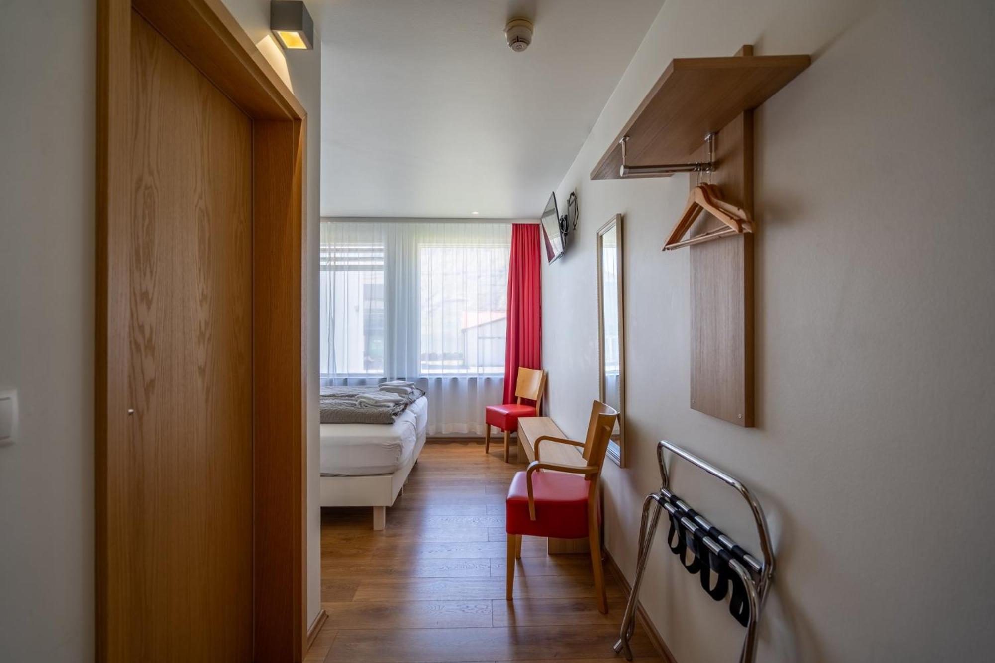 Hotel Eskifjoerthur Экстерьер фото
